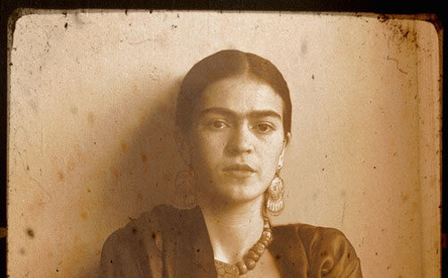Frida Kahlo botrányt kavar - minden-mas, ikonok-es-divak, ujdonsagok -