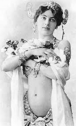 Mata Hari a titokzatos táncosnő - jelmezeksztarok, ikonok-es-divak, ujdonsagok -