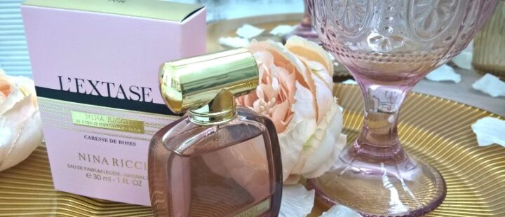 Nina Ricci rózsás vágyai: L’Extase Caresse de Roses - parfum-2, beauty-szepsegapolas -