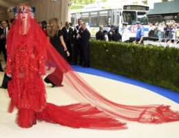 A Met Gála legfeltűnőbb ruhái a vörös szőnyegen- 2017 - voros-szonyeg-2, jelmezeksztarok, ujdonsagok -