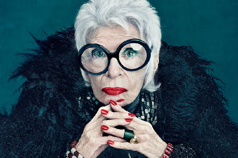 Hihetetlen, hogy Iris Apfel 97 évesen milyen szakmába kezd - ikonok-es-divak -