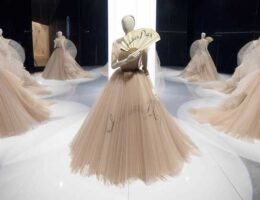 Az év kiállítása Londonban: Christian Dior Designer of Dreams - kiallitas, ajanlo -
