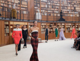 Chanel könyvtára - Haute Couture FW 2019 - oszi-es-teli-divat, fashion-week -