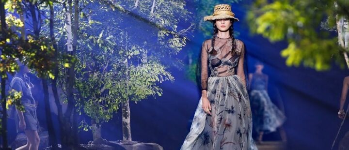 Így készült a Dior SS20 bemutatójának meseerdője - tavaszi-es-nyari-divat, ujdonsagok -