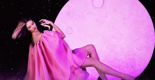 Good Girl Fantastic Pink by Carolina Herrera - redefined icon - perfume -