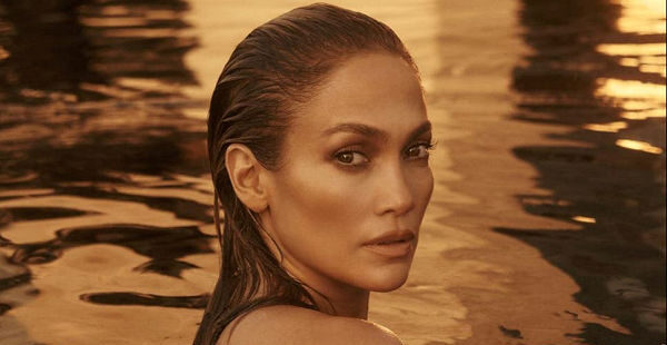 Jennifer Lopez's  beauty line has dropped - uncategorized-en, beauty-en -