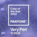 Vöröses kék Very Peri a Pantone Év Színe 2022-ben