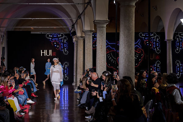 HUI SS 23 _ Milano Fashion Week - milan-fashion-week-en, fashion-week-en, fashion - The HUI SS 2023 collection, was presented at the Milano Fashion Week. Transformation and rebirth, hope and courage