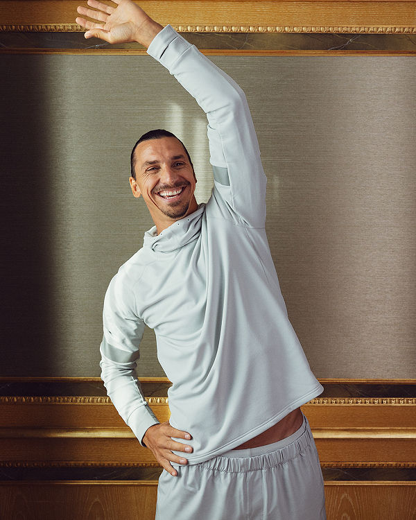 H&M teams up with  Zlatan Ibrahimović to get the world moving - fashion, campaign - Mover Jane Fonda offered Ibrahimovich some priceless one-to-one keep-fit coaching
