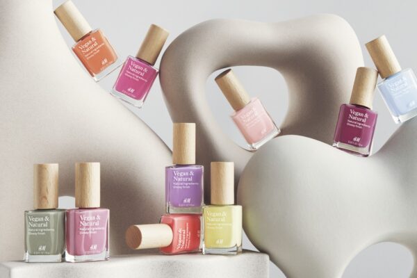 H&M Beauty launches a new vegan and natural nail polish collection - beauty-en -  “My nails. My style.”